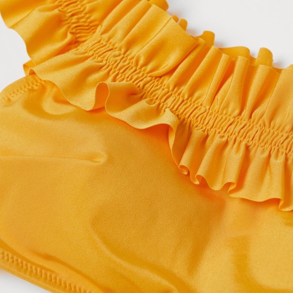 Yellow bikini bottom & top set - Picture 6 of 6